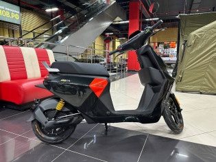 Электроскутер Ninebot F2z 110 Max черный