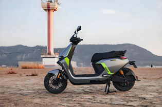 Электроскутер Ninebot M3 95C Max